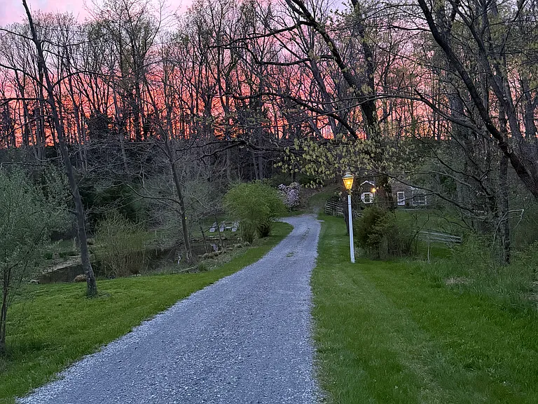 Creekside Dr — Photo 1