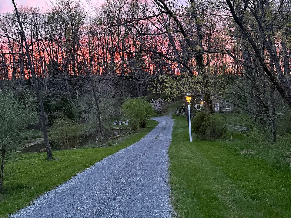 Creekside Dr
