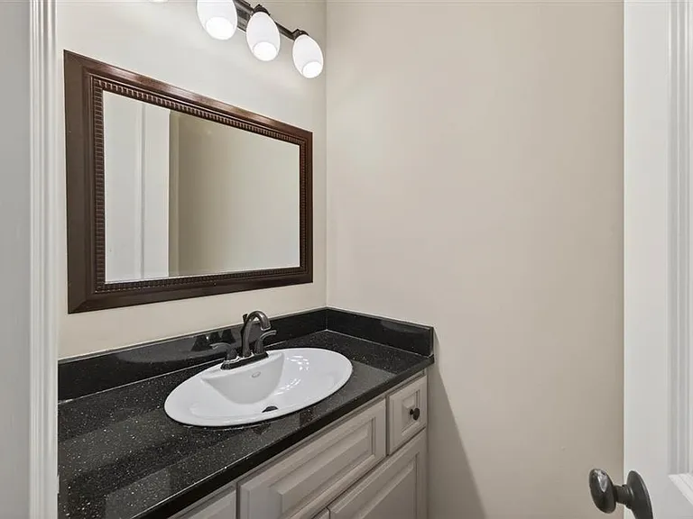 841-A Denzil Ave #A — Photo 32