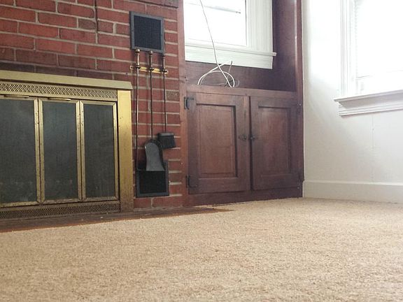 Den/Living Room