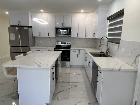 94-909 Lumihoahu St #1, Waipahu, HI 96797
