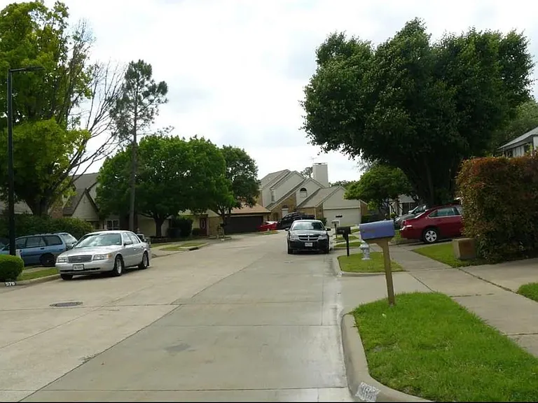 565 Briarcliff Dr — Photo 23