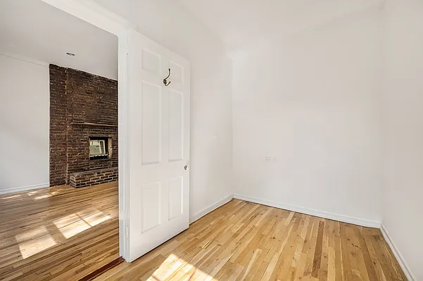 Sold by Compass | media 16