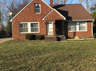 8577 Fair Rd, Strongsville, OH 44136