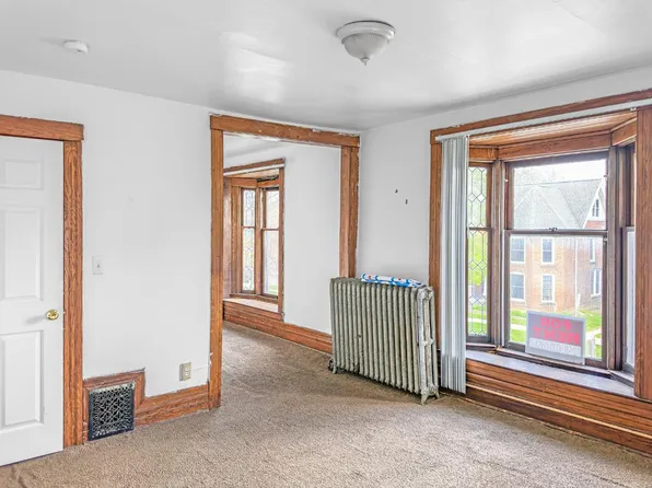 123 College Pl APT 2, Ypsilanti, MI 48197