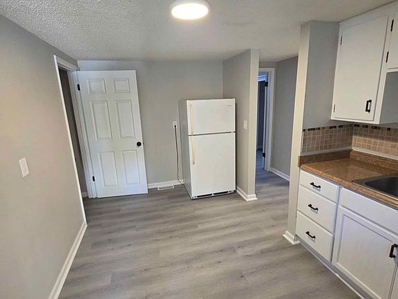 4th image of 1116 Pine St APT A