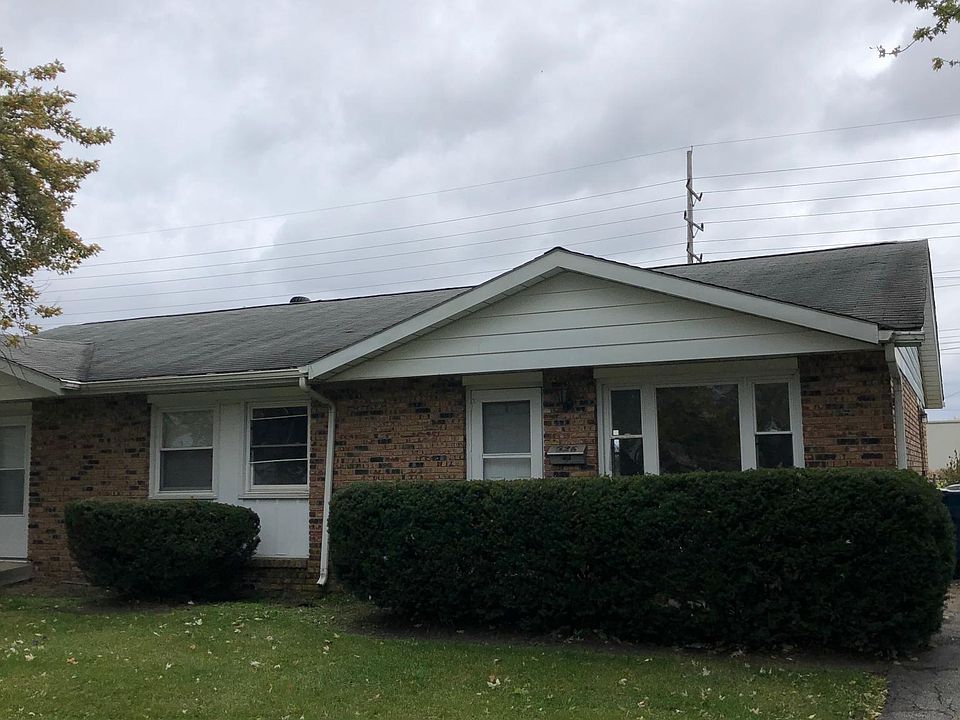 1st image of 528 Hemlock Ln #528