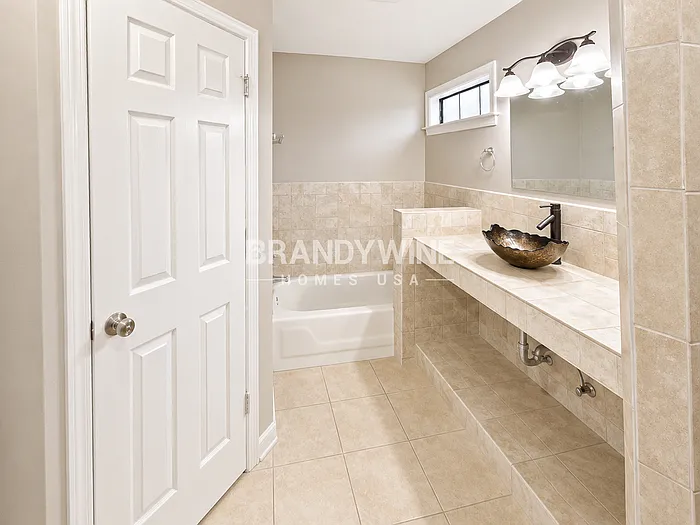 8042 Port Douglas Dr — Photo 10