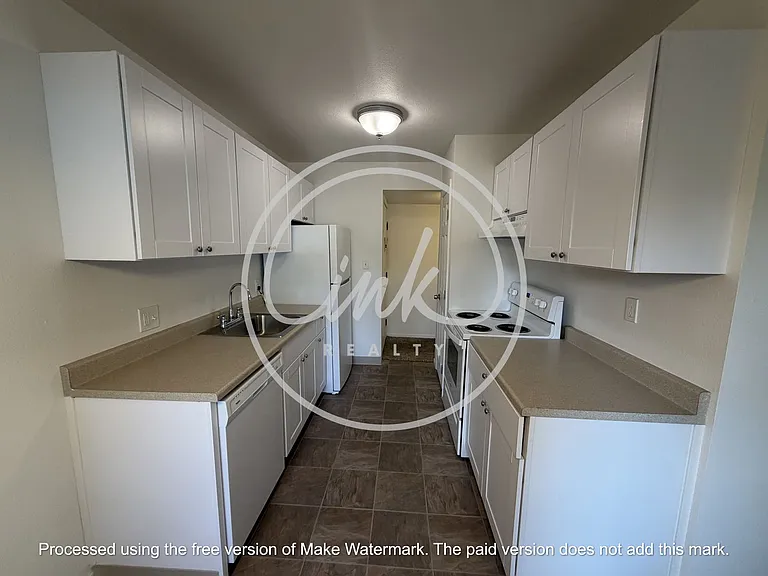 400 S Saliman Rd #127 — Photo 3