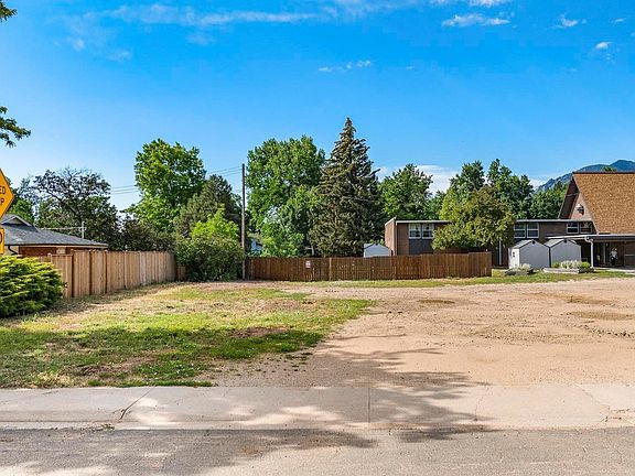 4th image of 1920 Grape Ave