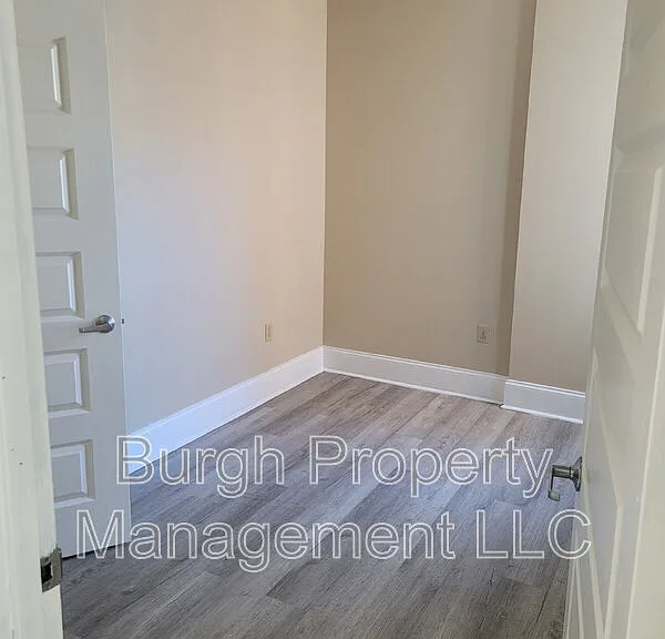 1009 Penn Ave #32 — Photo 7