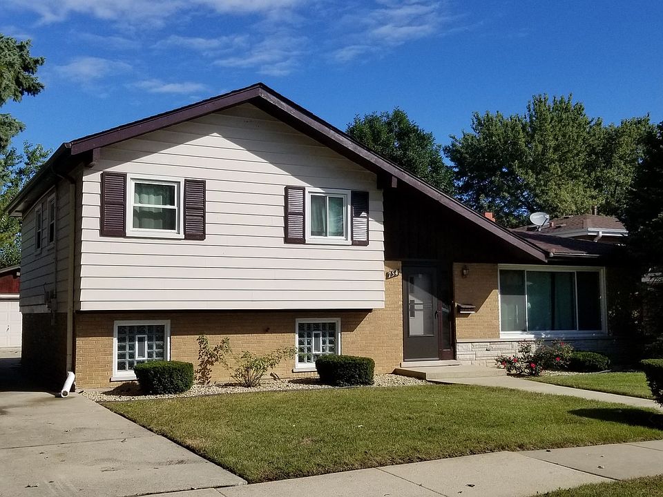 1st image of 754 E 170th Pl