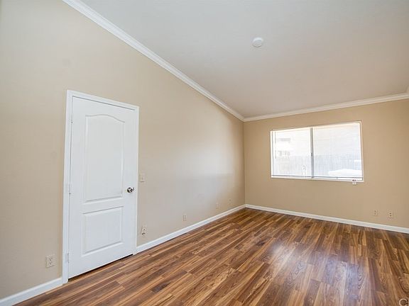 2nd image of 3905 Eisenhower Dr