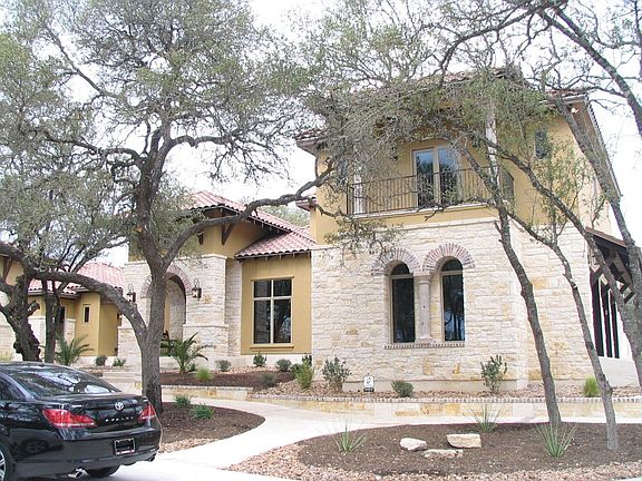 5,000sq.ft. of Hill Country Charm
