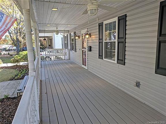 2nd image of 2510 Kingsbury Dr