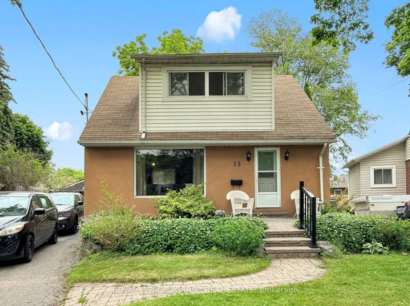 14 Heslop Dr, Toronto, ON M8W 4R1