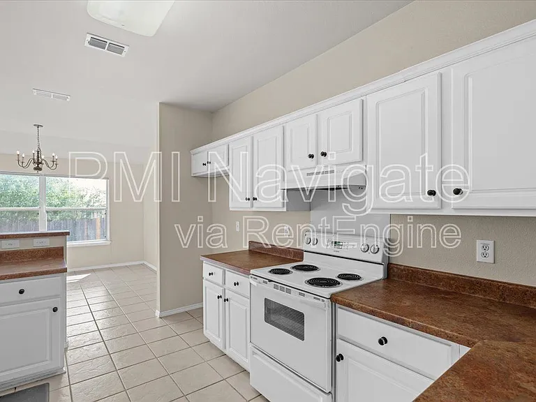 827 Visor Dr — Photo 11