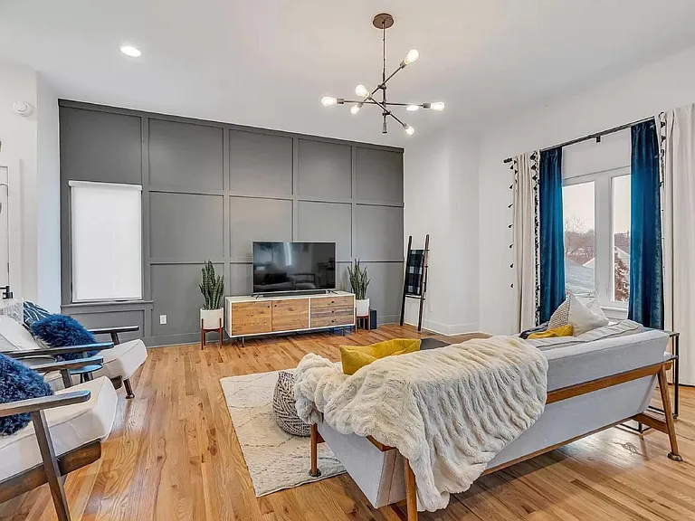 603 Snyder Ave — Photo 2