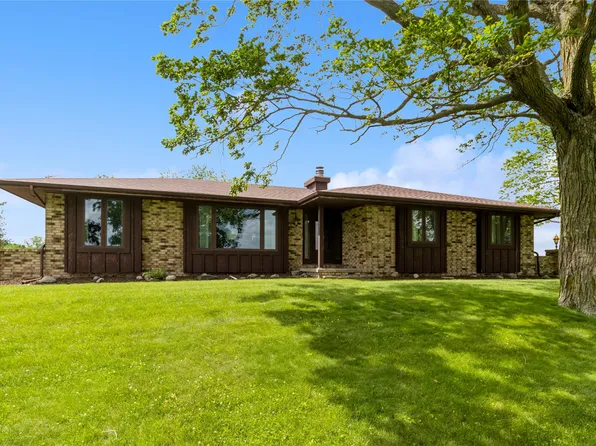 21496 290th St, Adel, IA 50003