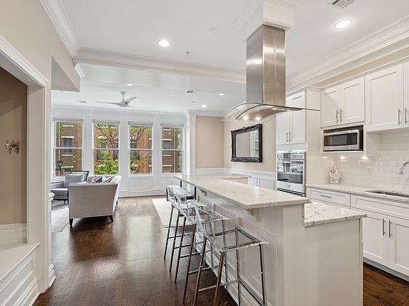 2nd image of 138 Essex St APT 2