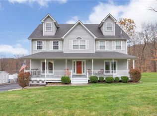 24 Mount Ridge Ct, Monroe, NY 10950