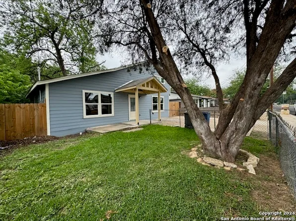 1023 Crystal, San Antonio, TX 78211