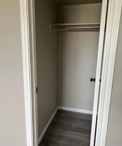 2458 Country Club Dr — Photo 24
