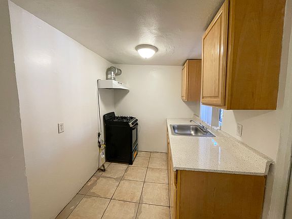 5th image of 13887 Francisquito Ave #B
