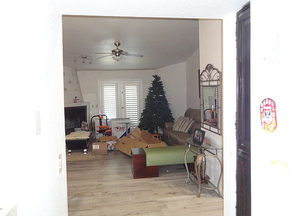 3rd image of 15402 N 28th St Unit 227