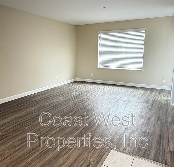 297 Acacia Ave #A — Photo 5