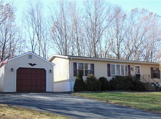 102 Colchester Cmns, Colchester, CT 06415