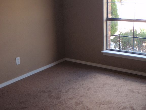 Master Bedroom (1)