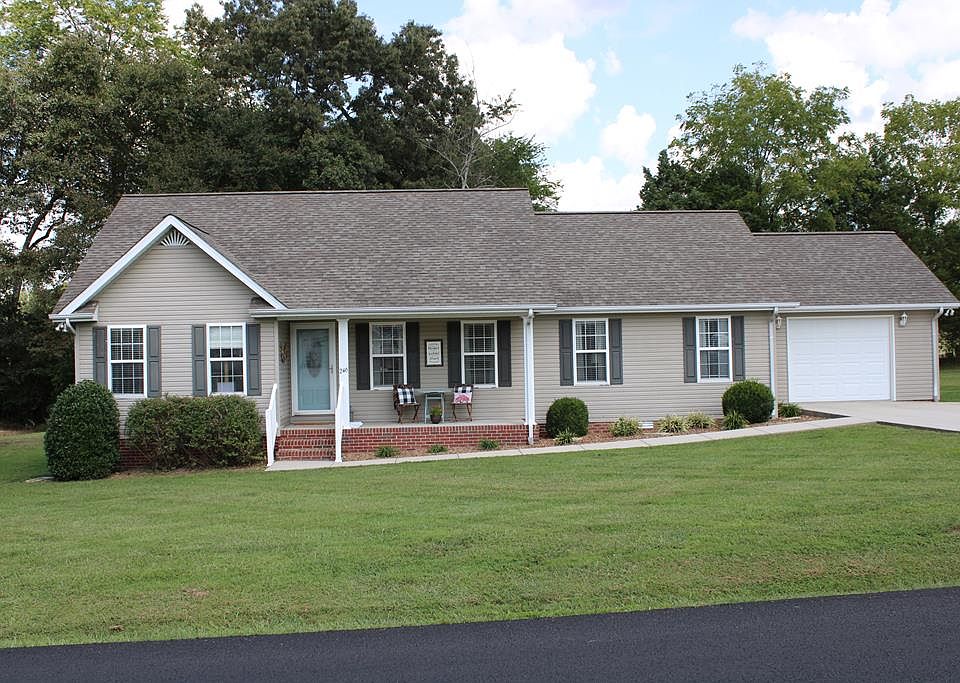 1st image of 246 Imperial Dr