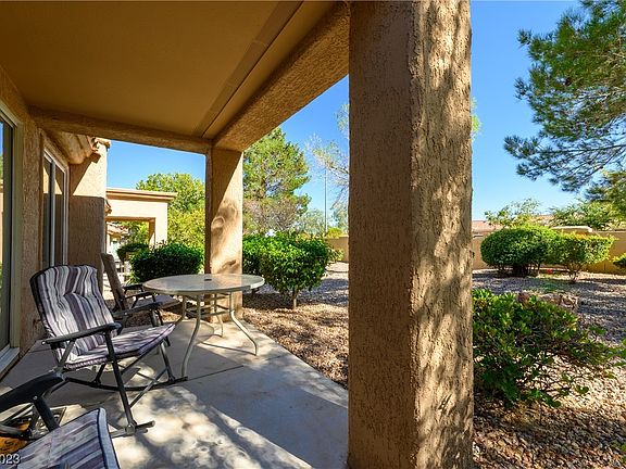 3rd image of 10025 Hemet Dr