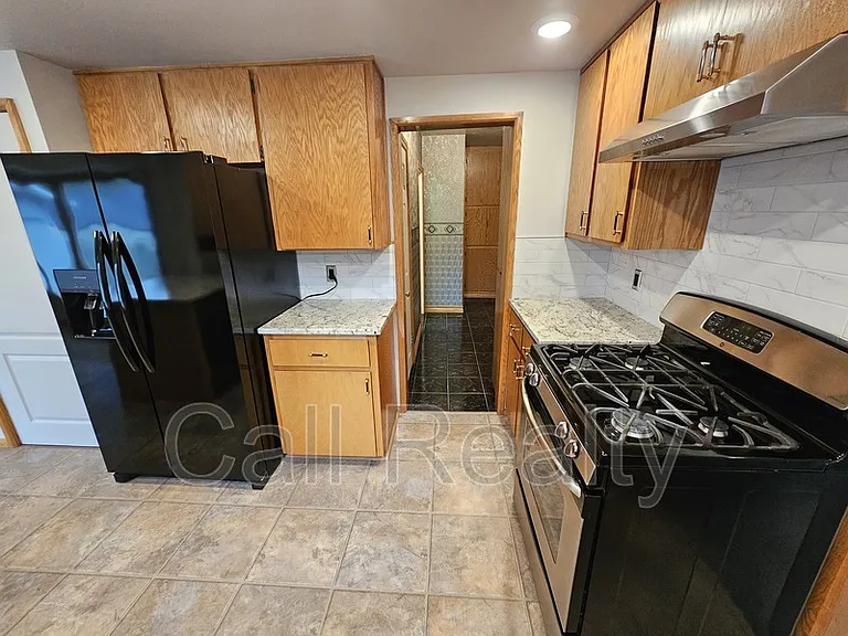10401 E Valleyway Ave — Photo 5