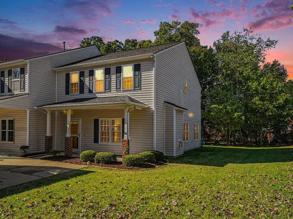 150 Cline Falls Dr, Holly Springs, NC 27540