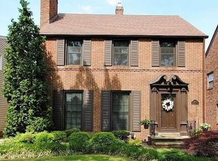 2416 Channing Rd, University Heights, OH 44118