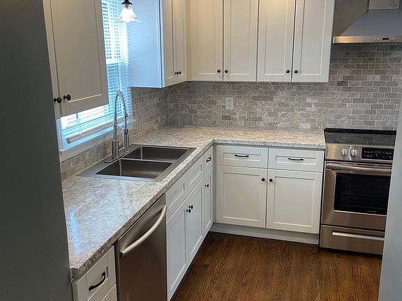 5th image of 4317 Belmont Dr
