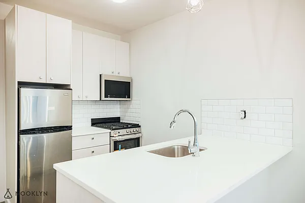 Rented by Nooklyn NYC LLC | media 39