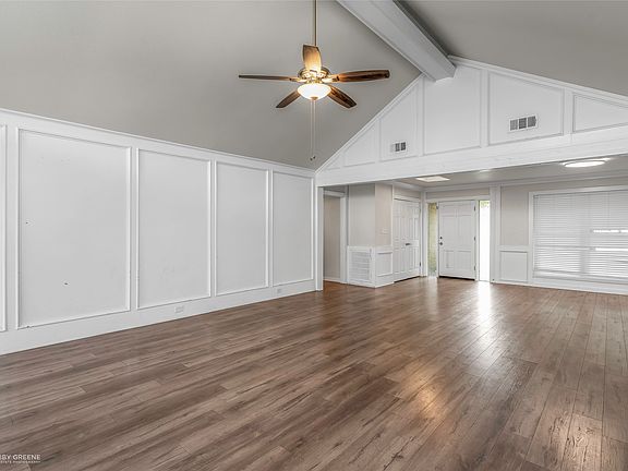 5th image of 28 Sunnybrook Ln