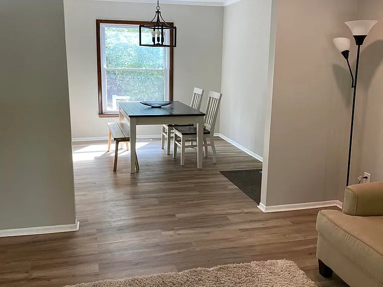 2451 Beachview Ln — Photo 9