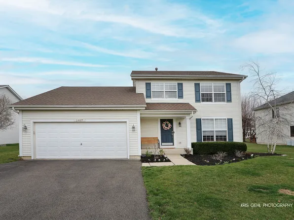 1407 S Janice Ln, Round Lake, IL 60073