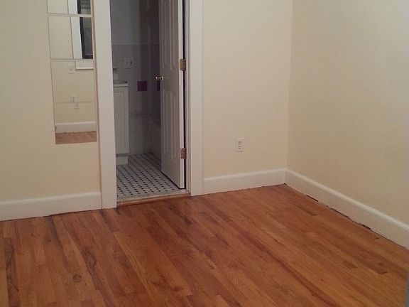2nd image of 231 E 89th St APT 1FW