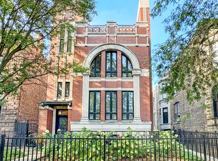 844 W Oakdale Ave APT 2, Chicago, IL 60657