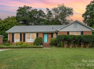 4923 Carriage Drive Cir, Charlotte, NC 28205