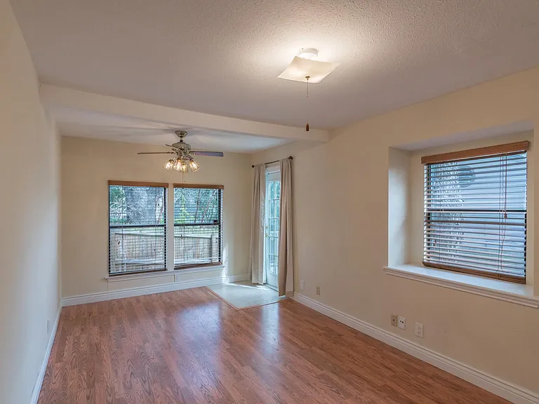 6424 Brookway Dr — Photo 37