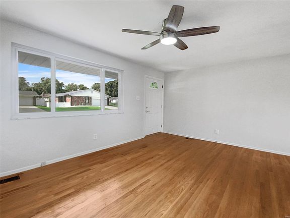 2nd image of 6823 Ardale Dr