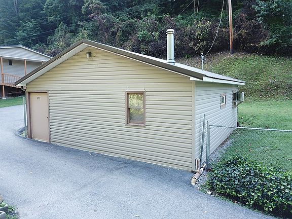 3rd image of 217 Caney Newsome Br