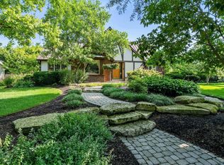 2450 Danvers Ct, Columbus, OH 43220