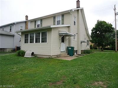 2nd image of 530 E Chestnut St